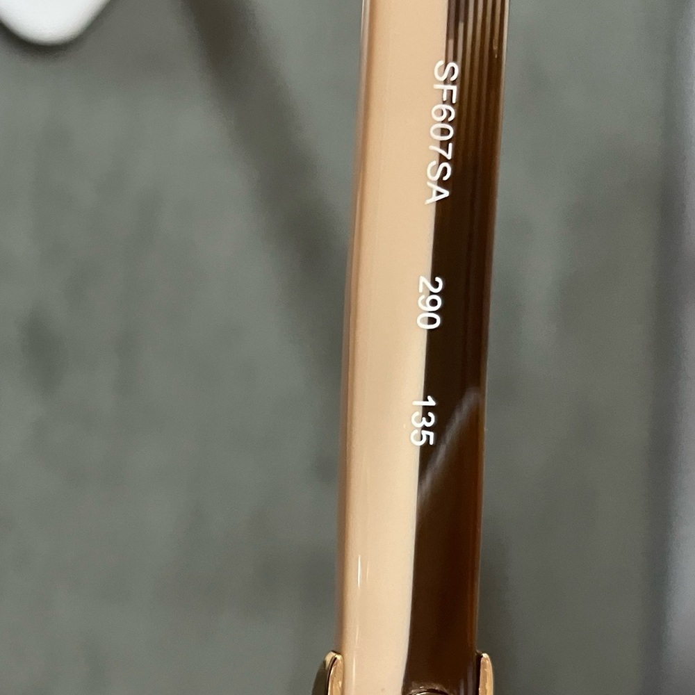 Salvator Ferragamo Elegant Brown Sunglasses - Picture 9 of 11